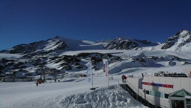 pitz_09_0951b.jpg